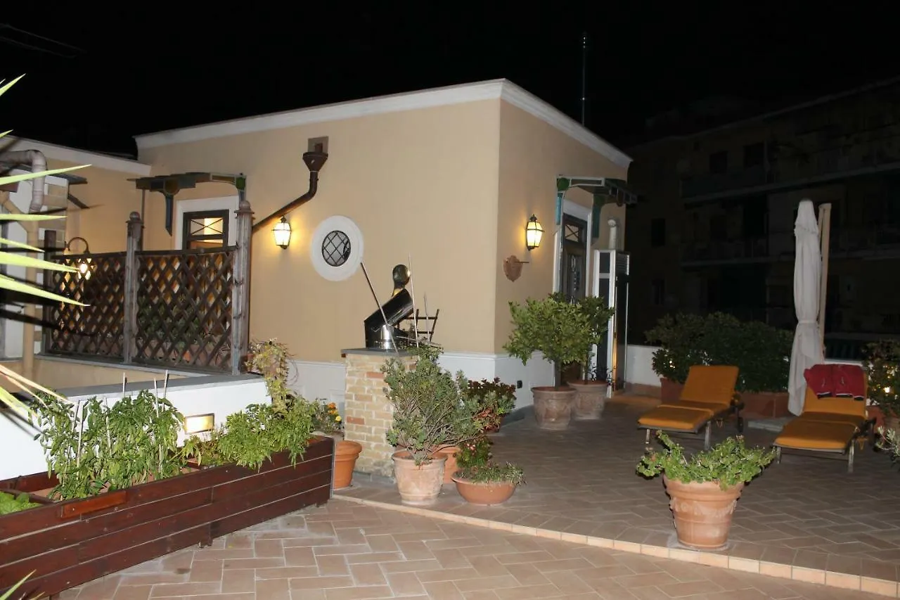 Bed and Breakfast Il Portoncino Neapel 0*,  Italien